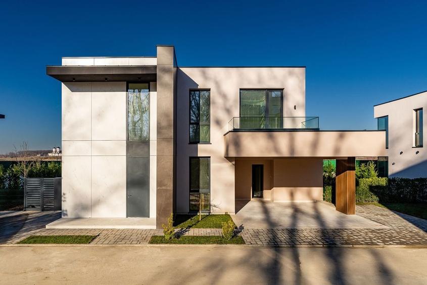 Casă individuală cu 6 camere cu Canalizare în Pipera