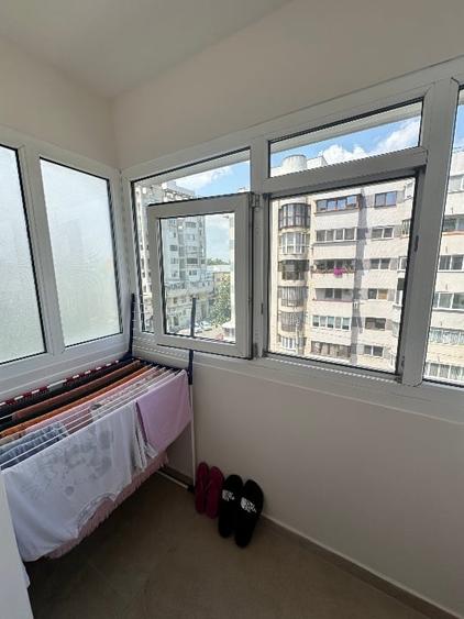 Apartament cu 3 camere decomandat, mobilat în Central