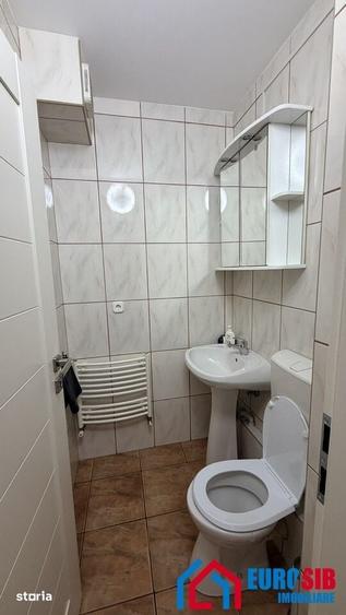 Apartament cu 3 camere decomandat în Ștrand