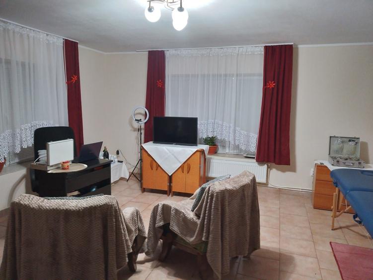 Casă cu 2 camere în Central