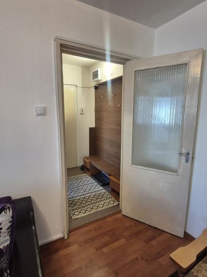 Apartament cu 2 camere decomandat în Letea Veche