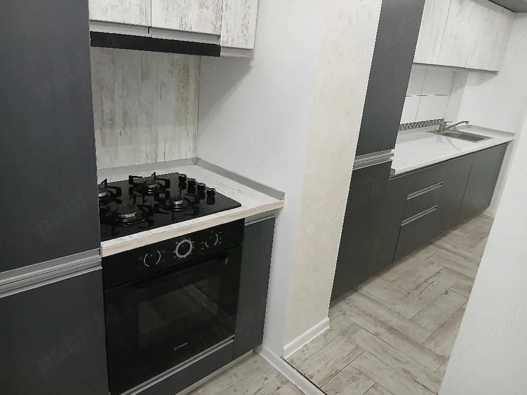 Apartament cu 3 camere semidecomandat în Eremia