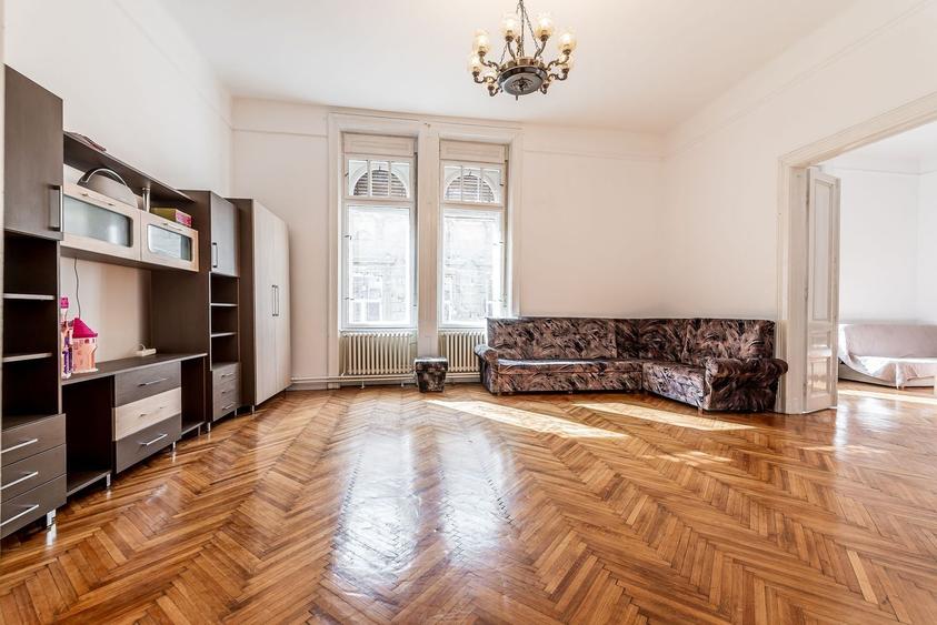 Apartament cu 2 camere semidecomandat în Central