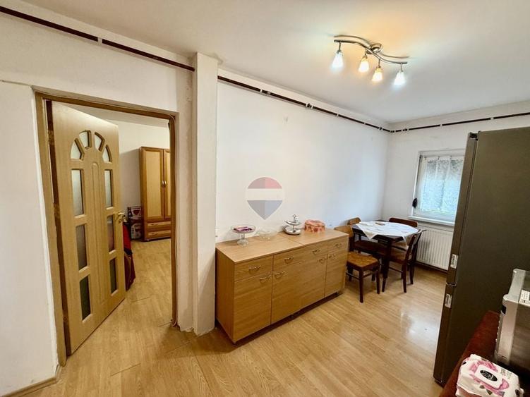 Apartament cu 2 camere decomandat în Sud