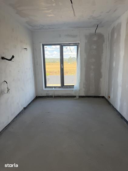 Casă cu 5 camere decomandat cu Teren 586 Mp în Slătioara