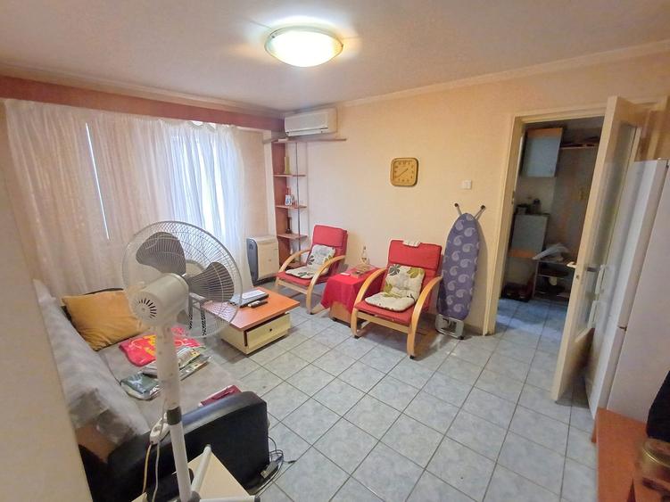 Apartament cu 2 camere semidecomandat în Viziru 3