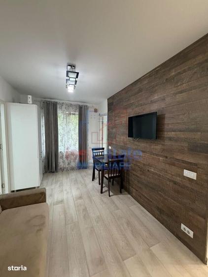 Apartament cu 2 camere de vanzare in zona Tatarasi - etaj 1, centrala - 1