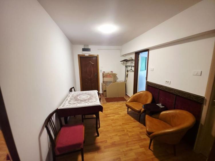 Apartament cu 2 camere decomandat, mobilat în Mărăței