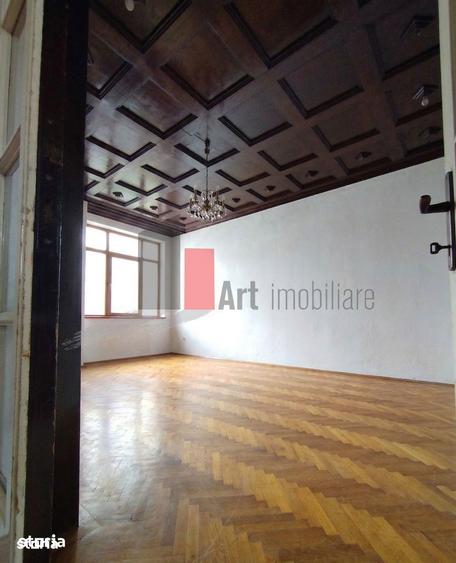 Apartament cu 3 camere în Moșilor