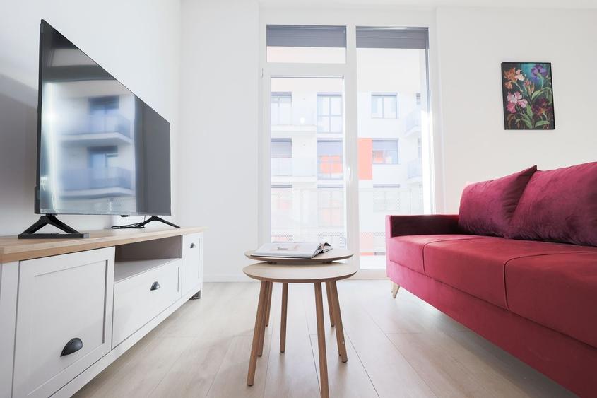 Apartament cu 2 camere decomandat, mobilat în UTA