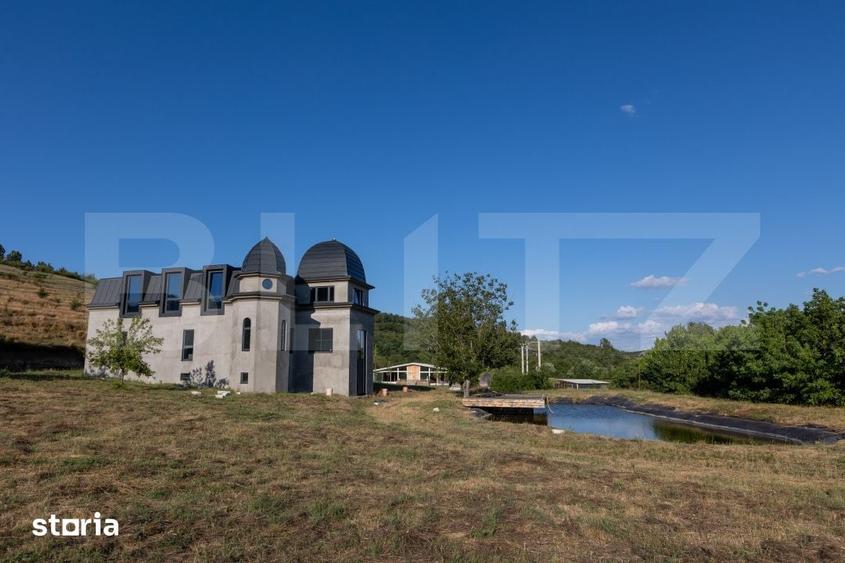 Spațiu comercial, de 1,224.33 mp, în Bucovăț