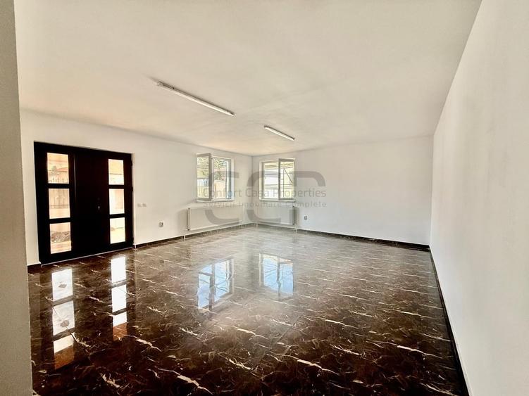Casă cu Teren 240 Mp în Apărătorii Patriei