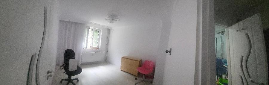 Apartament cu 3 camere decomandat în Ozana