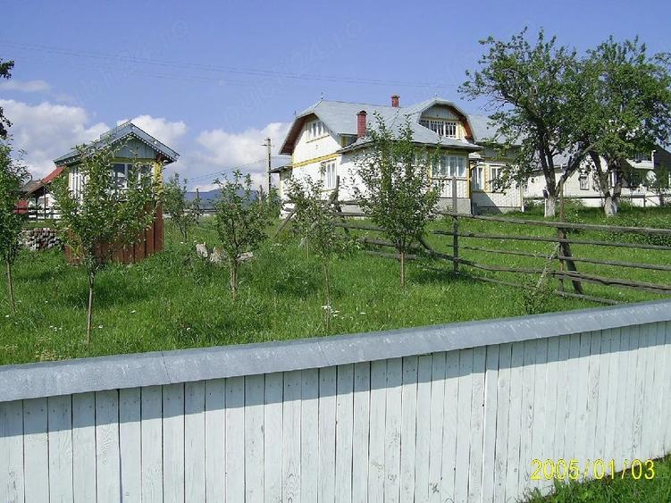 Casă cu Teren 3536 Mp în Coșna