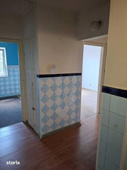Apartament cu 3 camere decomandat în Republicii
