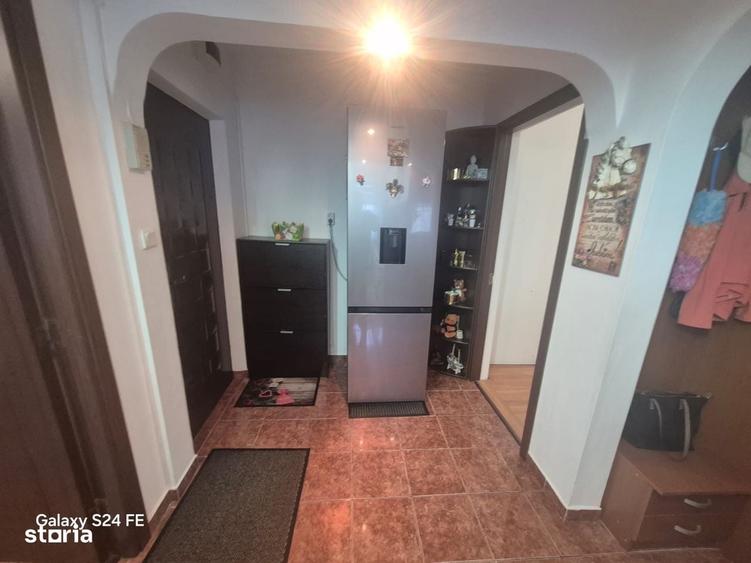 Apartament cu 2 camere decomandat în Dărmănești