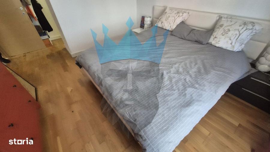 Apartament cu 3 camere, mobilat în Tei