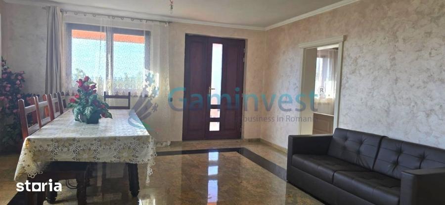 Casă cu 5 camere cu Teren 2690 Mp în Central