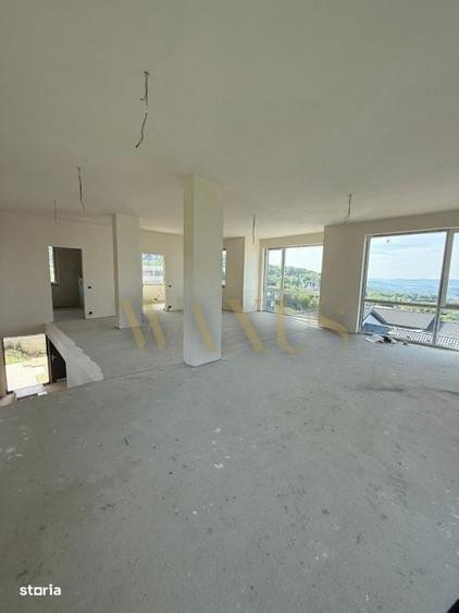 Casă cu 4 camere cu Teren 700 Mp în Central