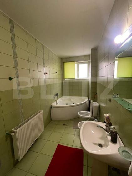 Apartament de inchiriat, cu 3 camere, 100 mp, zona Ciuperca - 10