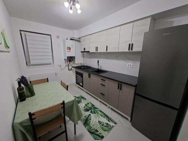 Casă cu 1 camere decomandat în Central