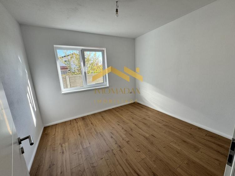 Casă individuală cu 4 camere cu Canalizare în Utvin