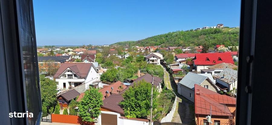 Apartament cu 3 camere decomandat în Nicolae Titulescu