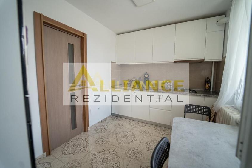 Apartament cu 2 camere decomandat în Berceni