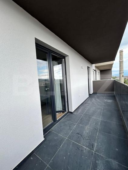 Apartament cu 3 camere decomandat, mobilat în Centura