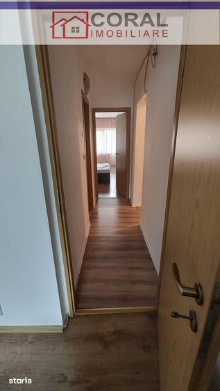 Apartament cu 3 camere în Decebal
