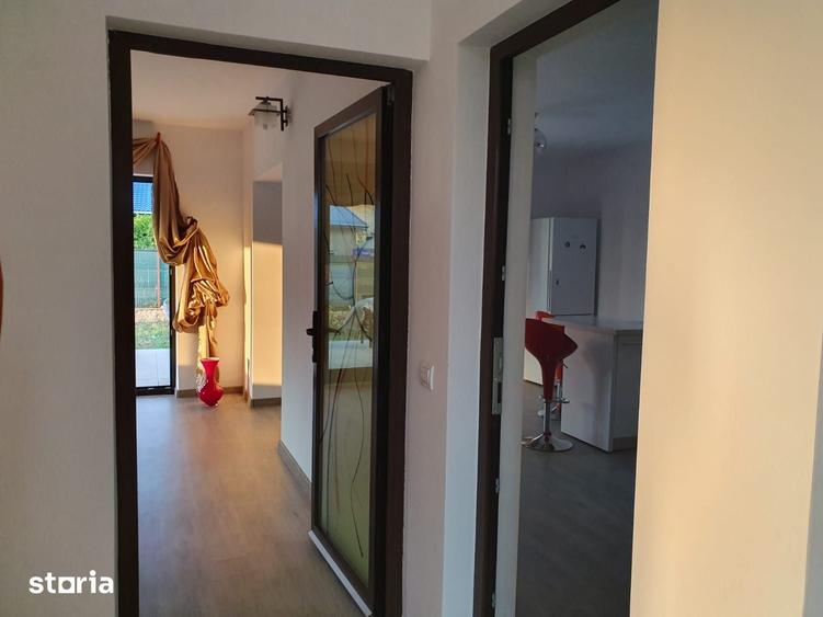 Casă cu 5 camere cu Teren 670 Mp în Mihai Eminescu