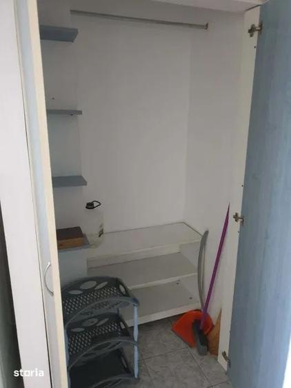 Apartament cu 2 camere semidecomandat în Grivița