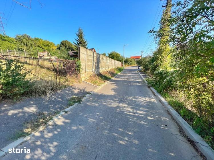 Teren de 4326 mp, în Gușterița
