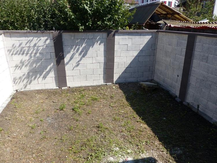 Casă individuală cu 5 camere cu Canalizare în Libertății
