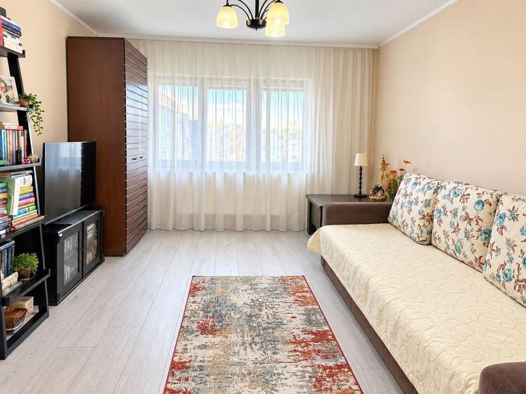De vanzare apartament cu 2 camere, Siderurgistilor Vest, et. 4, 68.000 euro - 1