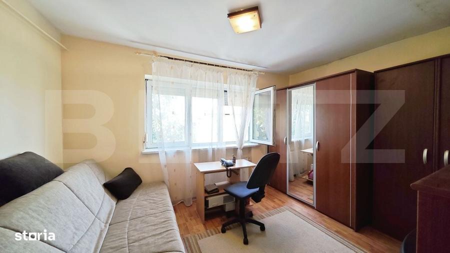 Apartament cu 3 camere decomandat în Iosia