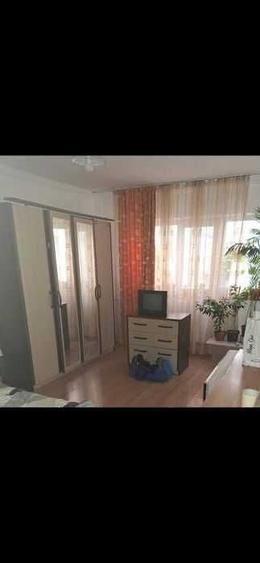 Apartament cu 2 camere decomandat în Crângași