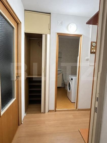 Apartament cu 3 camere decomandat, mobilat în Tractorul