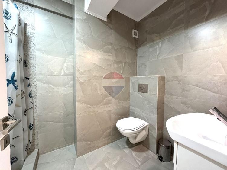 Apartament cu 2 camere semidecomandat, mobilat în Central
