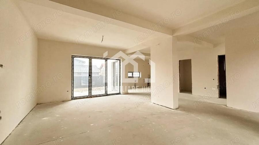 Casă cu 4 camere cu Teren 350 Mp în Jucu