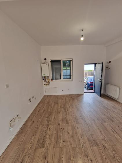 Duplex cu 3 camere cu Canalizare în Măgurele