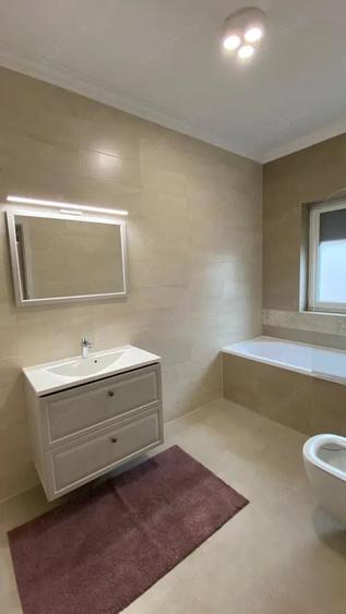 Casă cu 5 camere cu Teren 330 Mp în Giroc