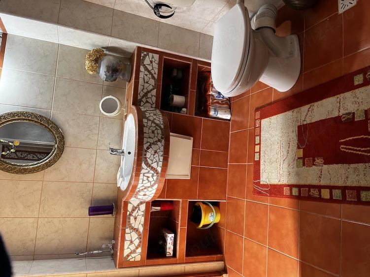 Casă cu 3 camere cu Teren 398 Mp în Lipoveni