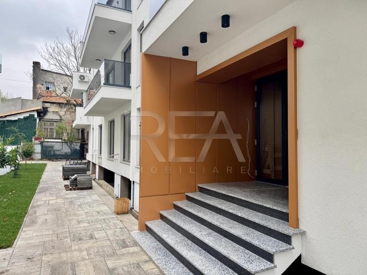 Apartament cu 2 camere semidecomandat în Matei Voievod