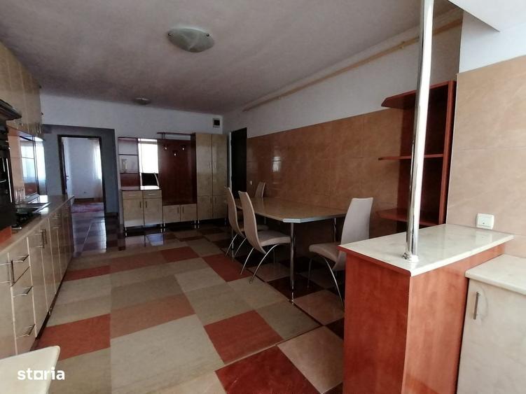 Apartament cu 2 camere în Micro 15