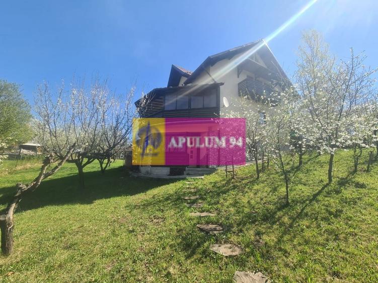 Casă individuală cu 5 camere cu Canalizare în Ghioșești