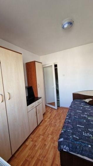Apartament cu 2 camere semidecomandat, mobilat în Tomis Nord