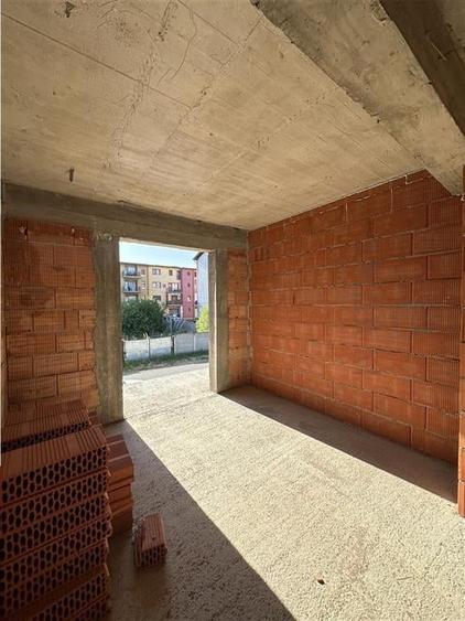 GIROC IQ - Casa individuala - 4 Camere - 3 Bai - Locatie excelenta - 4