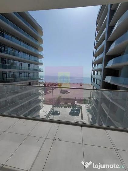 Apartament cu 3 camere nedecomandat în Nord