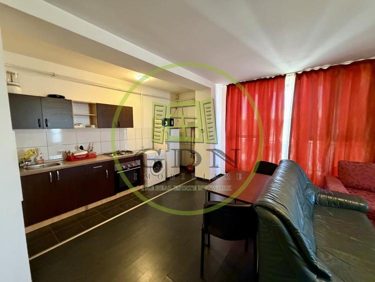 Apartament cu 2 camere decomandat, mobilat în Exterior Est